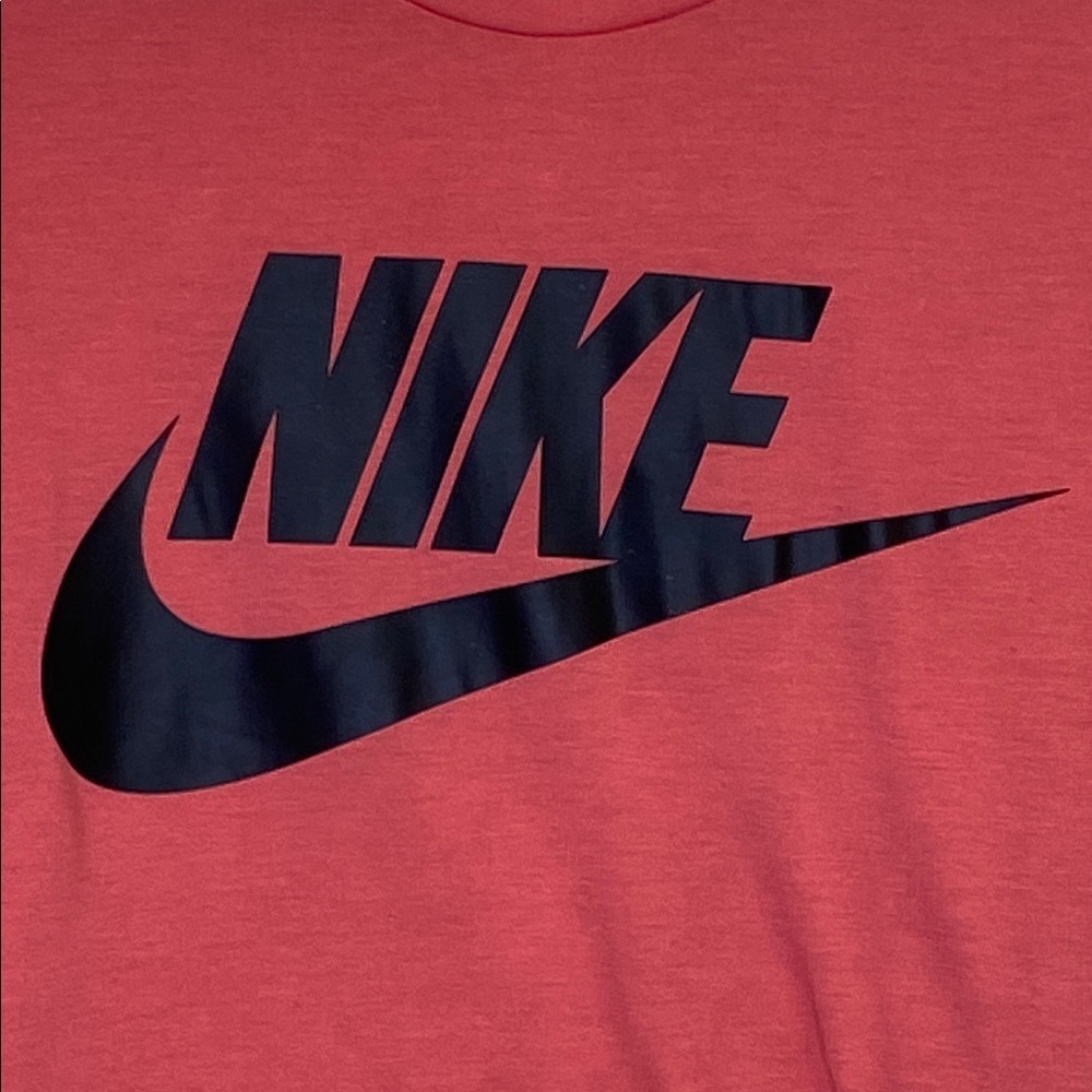 Nike Cropped Tee Shirt Size Large - Picture 2 of 8